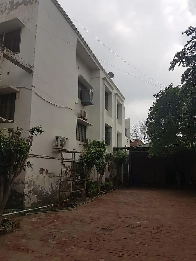 Hotel Kaveri Lodge Agra