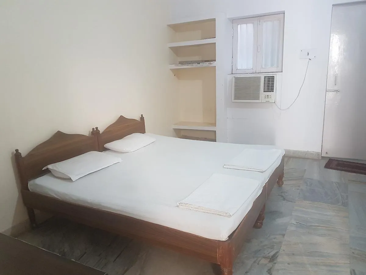Hotel Kaveri Lodge Agra